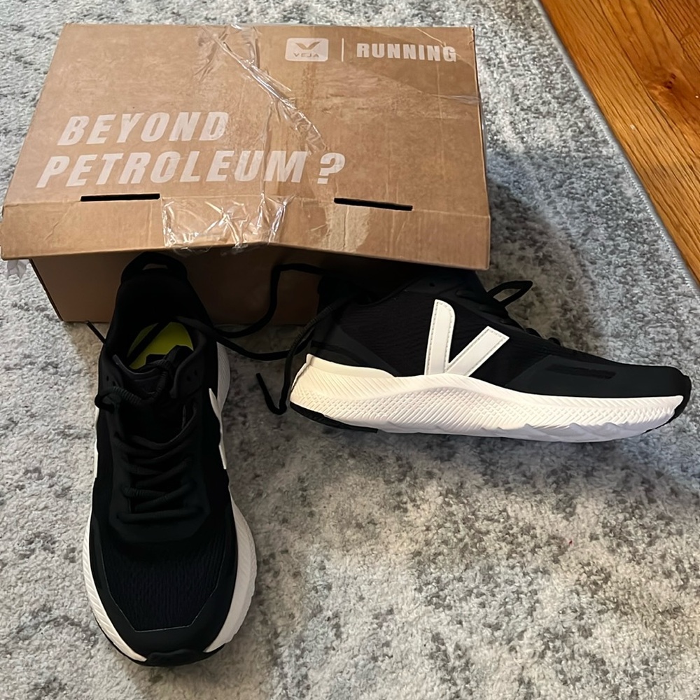 BRAND NEW WITH BOX black and white veja atheltic sneakers never worn